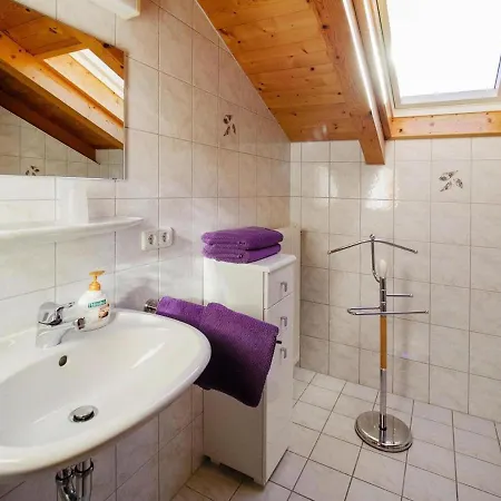 Hébergement de vacances Inviting In With Sauna And Balcony Bayerisch Gmain